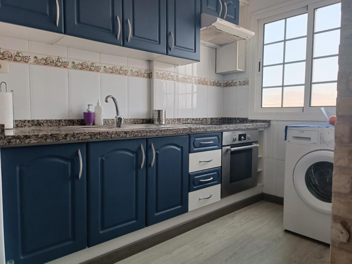 Apartamento Soleado Los Abrigos Luaran gambar